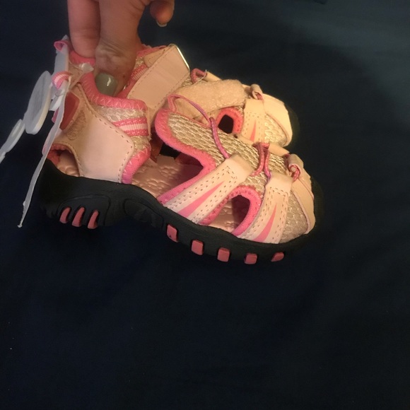 Water Shoes - Picture 3 of 5